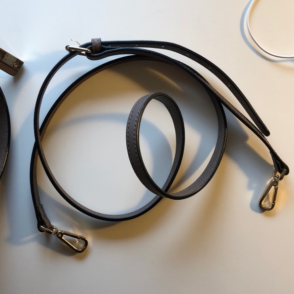 Calvin Klein Leather Purse - Picture 4 of 6